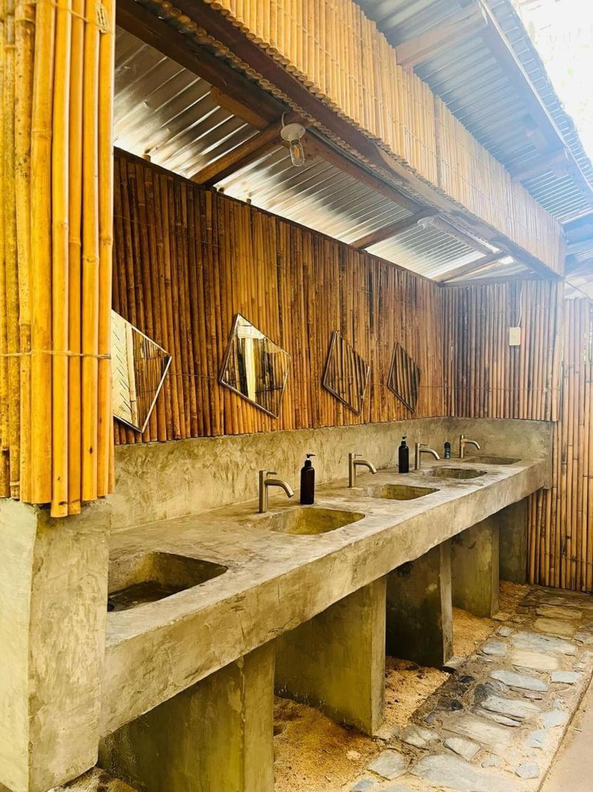 Oia Beach Hostel - El Nido Eksteriør billede